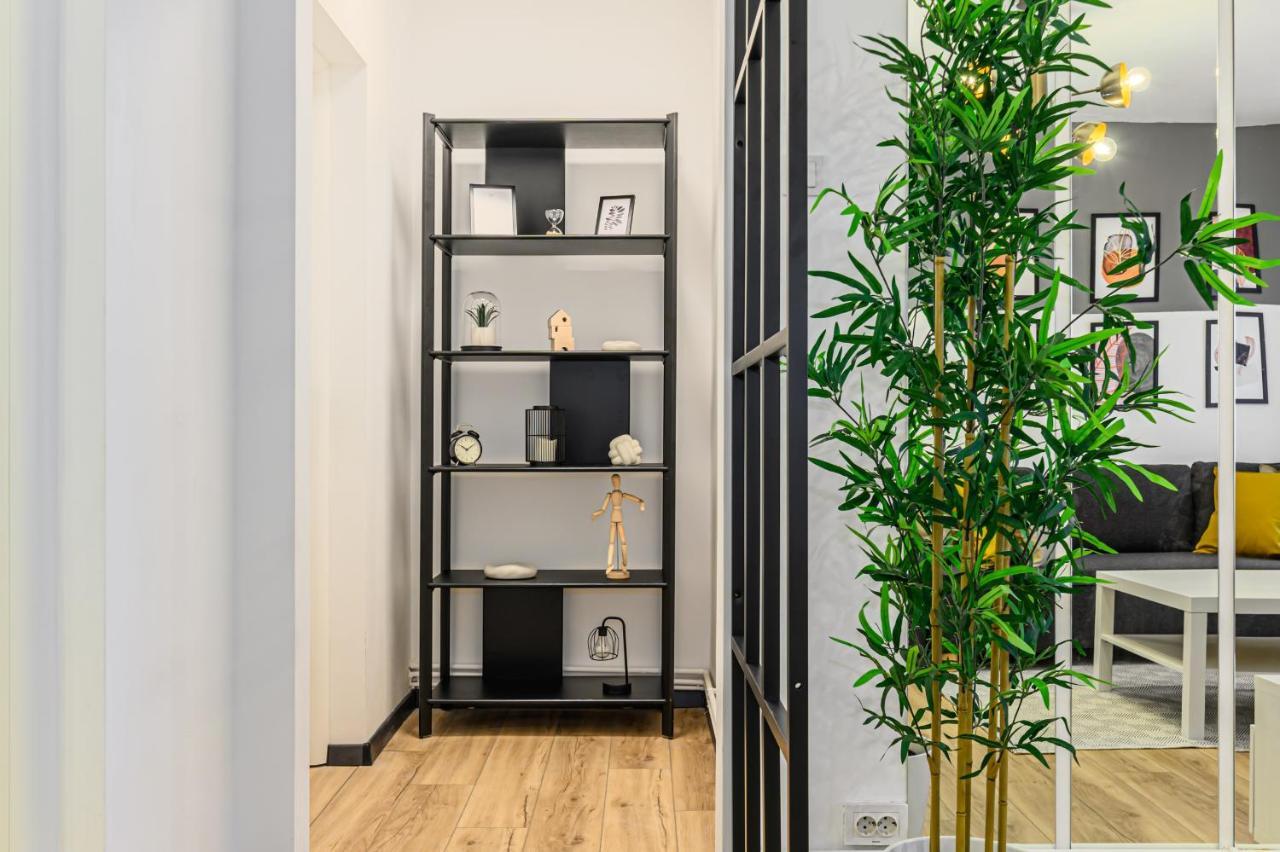 Travelers Hideout - Central Apartment Braşov Eksteriør billede
